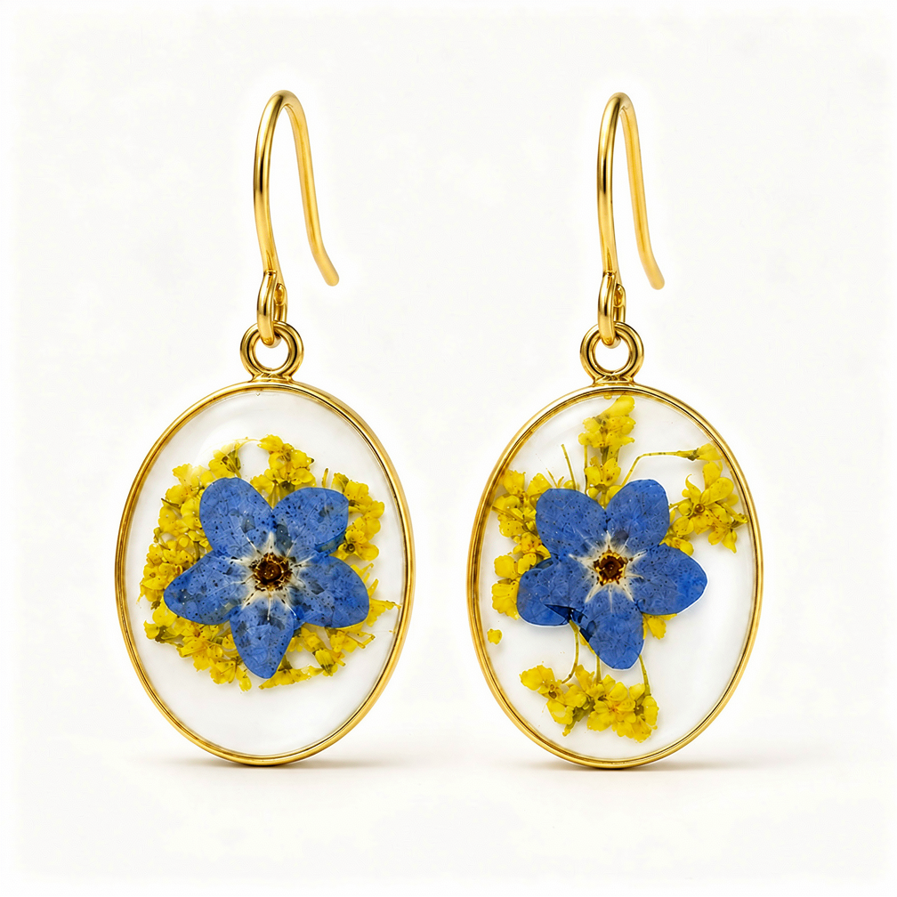 Forget-me-not white oval earrings in 18K gold