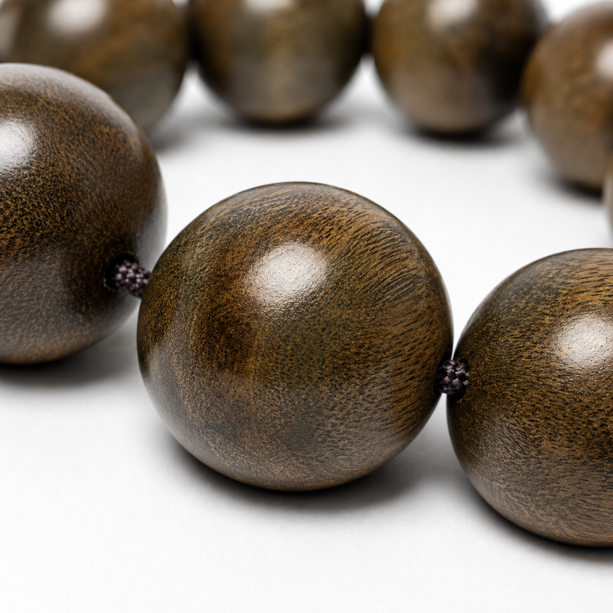 Large sandalwood bead bracelet
