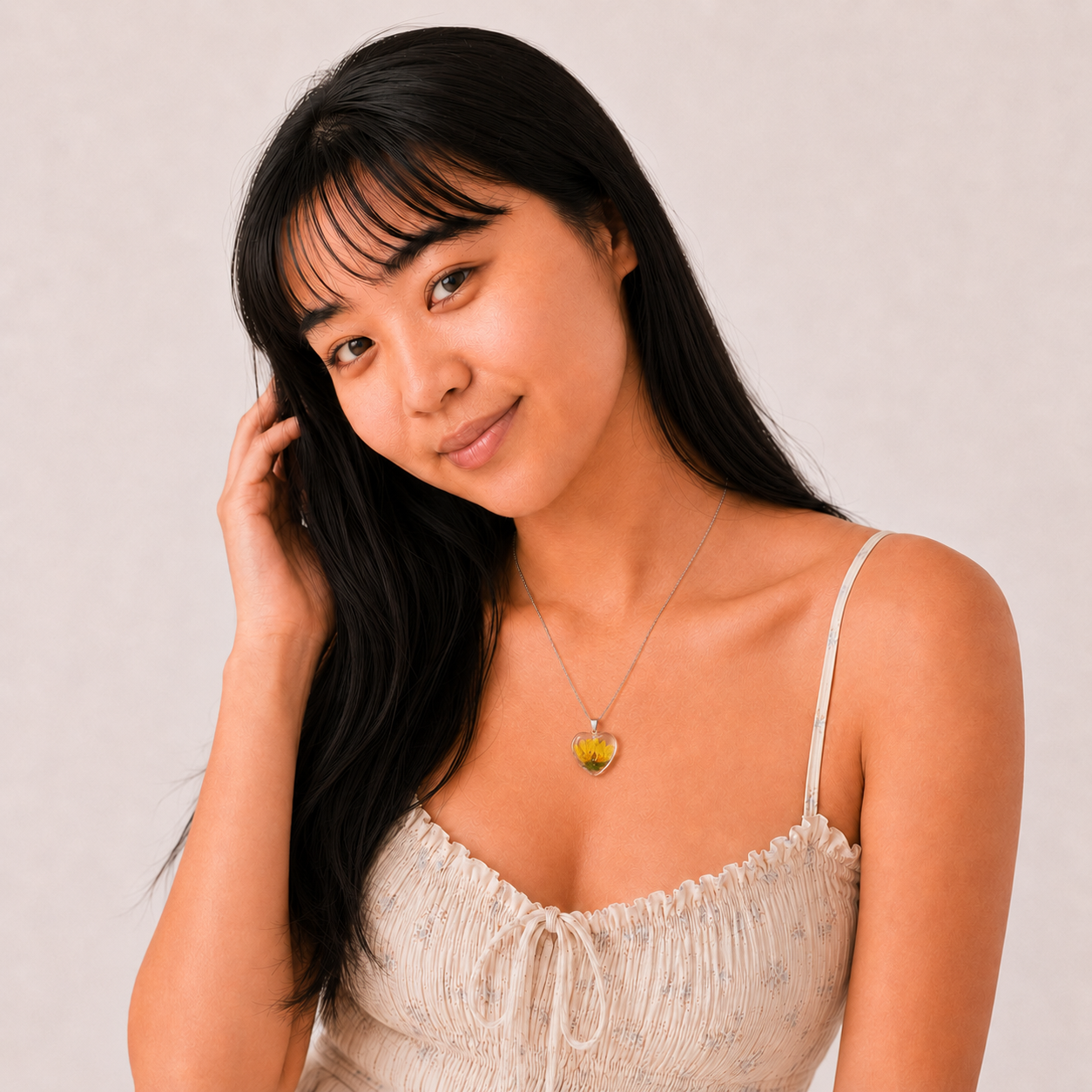 November chrysanthemum Heart Shaped Necklace