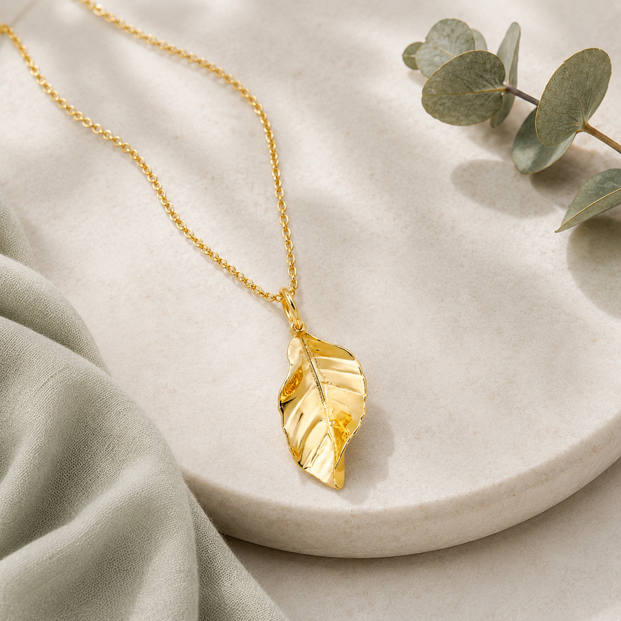 18K gold-plated jewellery details